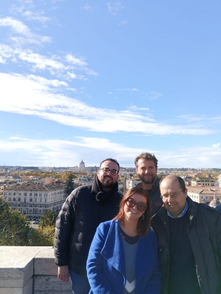 Alcune foto dell’uscita didattica a Roma con le classi Quinte