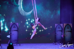 Circus-Theater Elysium plays Alice in Wonderland in Bologna