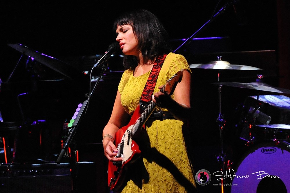 NORAH JONES