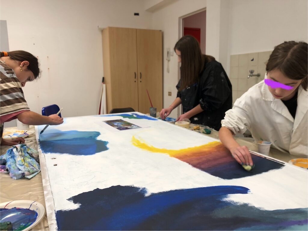 Laboratorio artistico di pittura su tavola e su porte